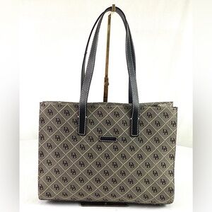 Dooney and Bourke-signature-East West tote